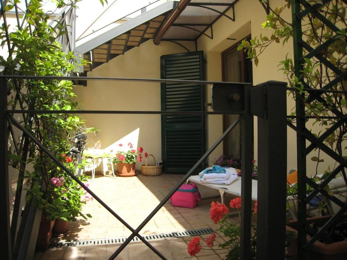 Jasmine House Apartment *